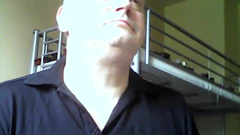 englishguysurrey online show from June 22, 9:26 am