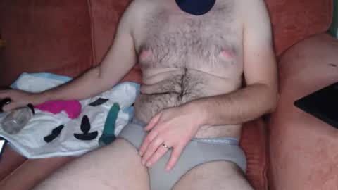 englishshyguyuk online show from November 25, 9:39 pm