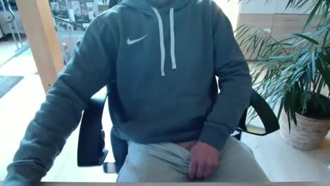 Pete online show from January 22, 8:29 am