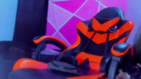 enjoymycock99 online show from March 27, 8:26 am