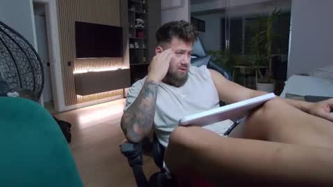 Erik online show from March 1, 7:37 pm