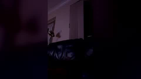 enzo8836 online show from March 1, 2:33 am