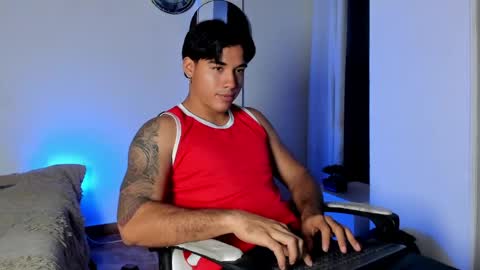 enzo_corleone online show from April 21, 4:51 am