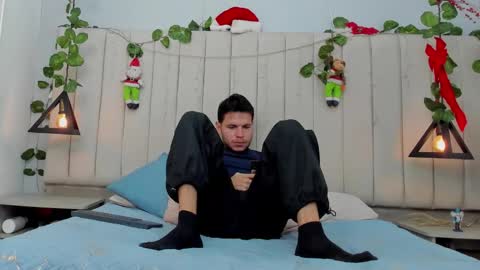 ENZO online show from December 15, 2:47 pm