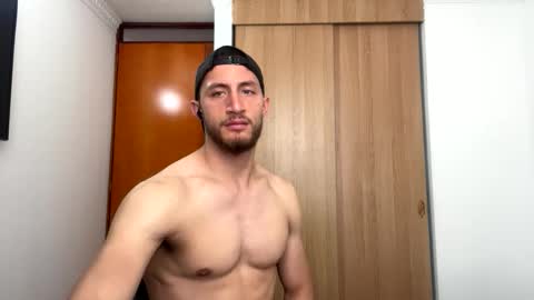 enzo_savage online show from April 1, 7:22 pm