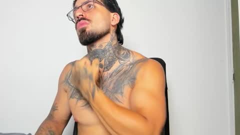 Enzo Aren online show from November 28, 11:28 pm