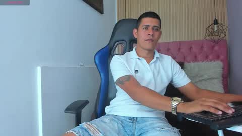 EnzoRodriguez online show from April 13, 2:51 pm