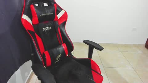 eren_tatakae online show from January 30, 5:06 pm