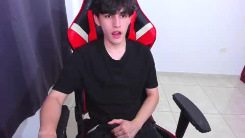 eren_tatakae online show from February 16, 8:55 pm