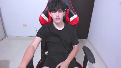 eren_tatakae online show from March 11, 3:02 am