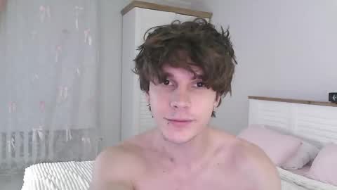 Eric Crush online show from April 6, 3:47 am