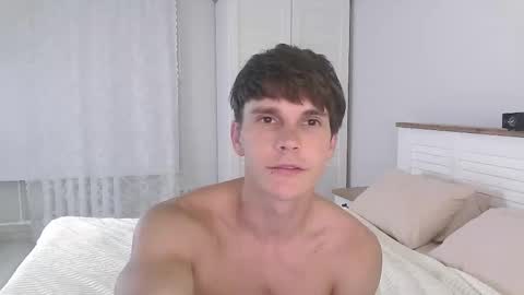 Eric Crush online show from December 2, 7:22 am