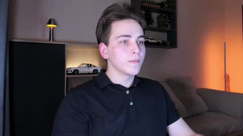 Eric online show from February 22, 7:59 pm