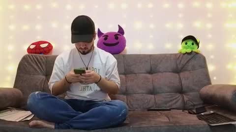 ERICK online show from December 28, 1:18 am