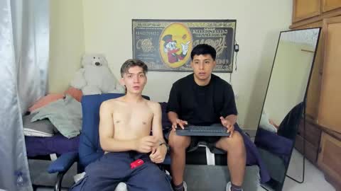 Snapshot of erick_de_rossee chatting on October 22, 11:30 pm erick_de_rossee online show from October 22, 11:30 pm