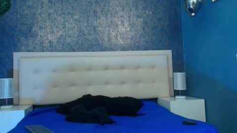   online show from September 13, 4:02 am