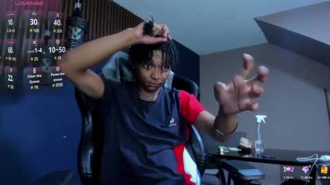 Erick online show from March 11, 4:54 am