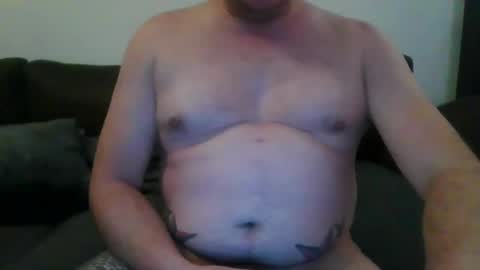 Snapshot of erik_69_69 chatting on February 15, 5:39 pm erik_69_69 online show from February 15, 5:39 pm