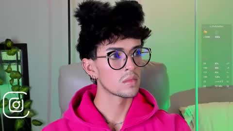   online show from December 4, 7:04 am