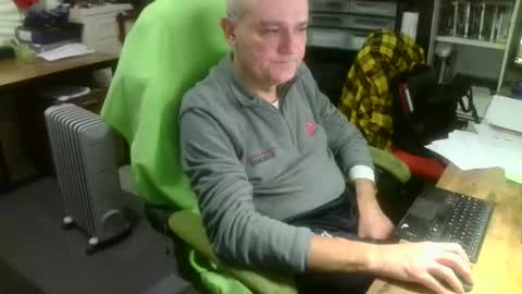 ernello online show from November 9, 10:25 pm