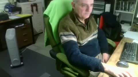 ernello online show from October 7, 8:02 pm