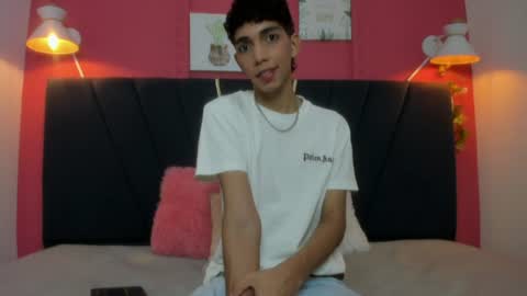 ero_boy40 online show from August 4, 1:15 pm