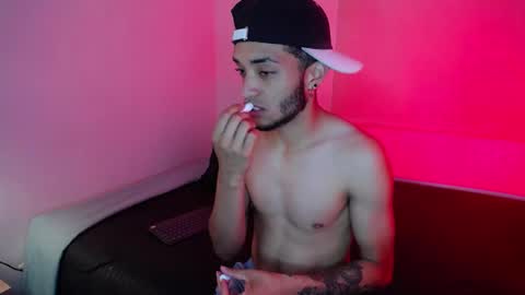 Eros online show from December 18, 10:08 am