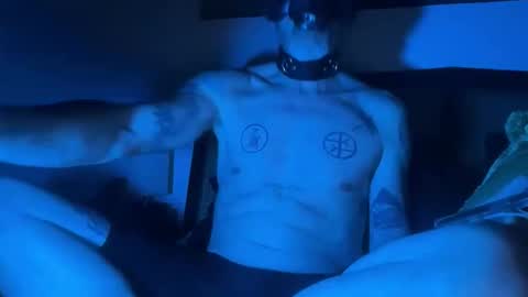 Snapshot of erosforcouples chatting on October 15, 2:52 am erosforcouples online show from October 15, 2:52 am