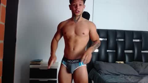 Snapshot of erosscott chatting on September 30, 9:51 pm Eros online show from September 30, 9:51 pm