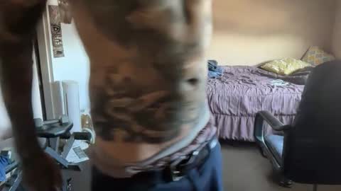 Erotic CloseUps online show from May 10, 10:44 pm