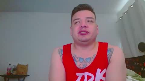 escodamus12 online show from January 6, 4:23 pm