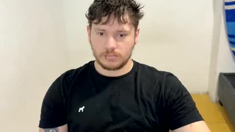 eskol212 online show from April 16, 9:15 pm