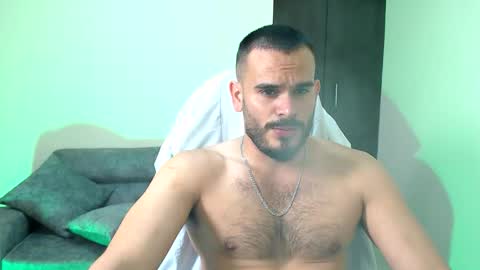 Esteban Fernandez online show from November 19, 9:58 pm