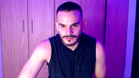 Snapshot of esteban_fer chatting on February 2, 5:32 am Esteban Fernandez online show from February 2, 5:32 am