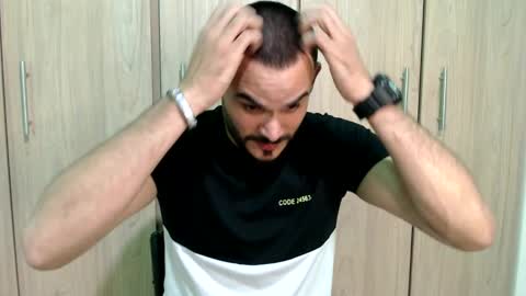 Snapshot of esteban_fer chatting on February 26, 4:36 am Esteban Fernandez online show from February 26, 4:36 am