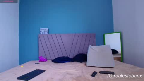 E S T E B A N online show from April 6, 5:58 pm