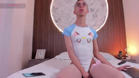 ethaancox online show from January 16, 10:23 pm