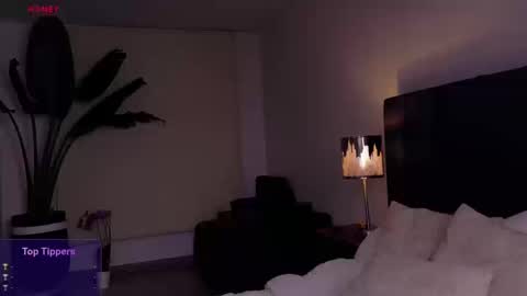 Joan online show from September 30, 4:40 am