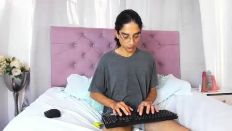 ethanblackwoodd online show from October 25, 8:54 pm