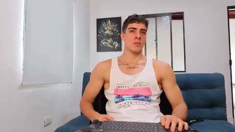 Snapshot of ethangreey1 chatting on October 26, 5:04 pm ethangreey1 online show from October 26, 5:04 pm