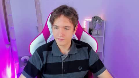 Ethan online show from October 2, 9:19 pm