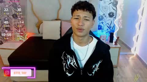 ette online show from November 3, 3:21 am