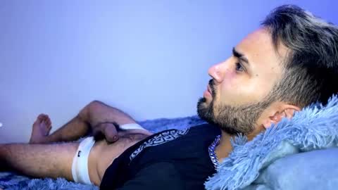 evan57036 online show from December 7, 5:26 am