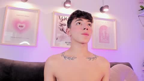 Evan voss  help me get 200 likesindependent model online show from October 2, 8:13 pm