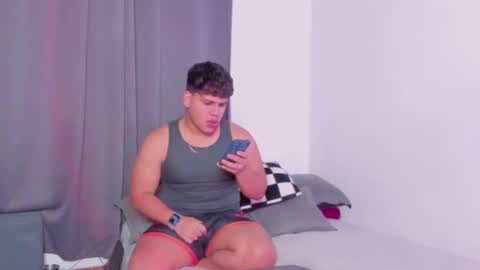 Snapshot of evansfenty chatting on January 16, 7:07 am evansfenty online show from January 16, 7:07 am