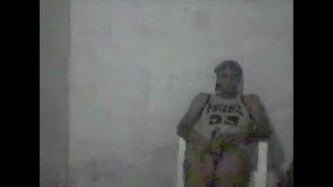 everaldosantos online show from February 11, 9:31 pm