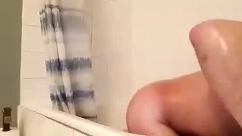 Snapshot of evolvingmass chatting on December 3, 5:52 am evolvingmass online show from December 3, 5:52 am