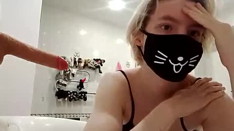 Essa online show from April 21, 4:29 am