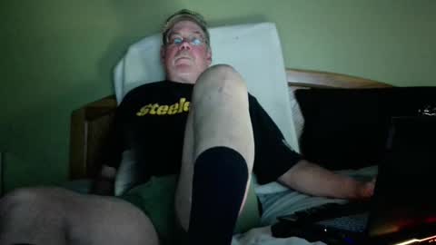 Snapshot of eyeswideshut63 chatting on October 23, 1:20 am Eyeswideshut63 online show from October 23, 1:20 am