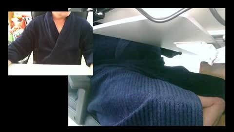 Snapshot of ezondi1 chatting on December 25, 10:27 pm EZONDI online show from December 25, 10:27 pm